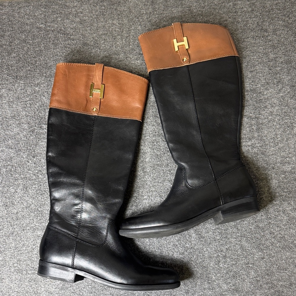 Tommy Hilfiger TW Shyenne Black & Tan Leather Riding Boots Gold H Buckle 9.5 M